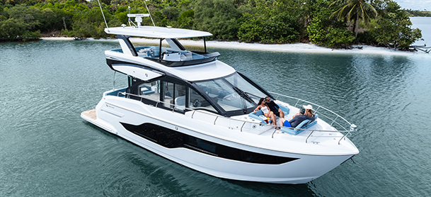 cruisers yachts 50 fly