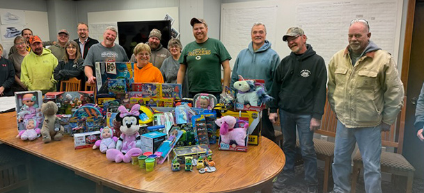 Cruisers Yachts team with their Toys for Tots donation