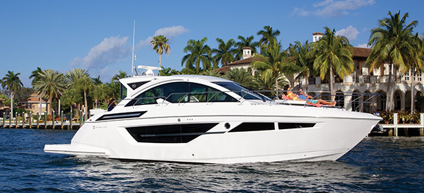 Cruisers Yachts 50 Cantius on the water