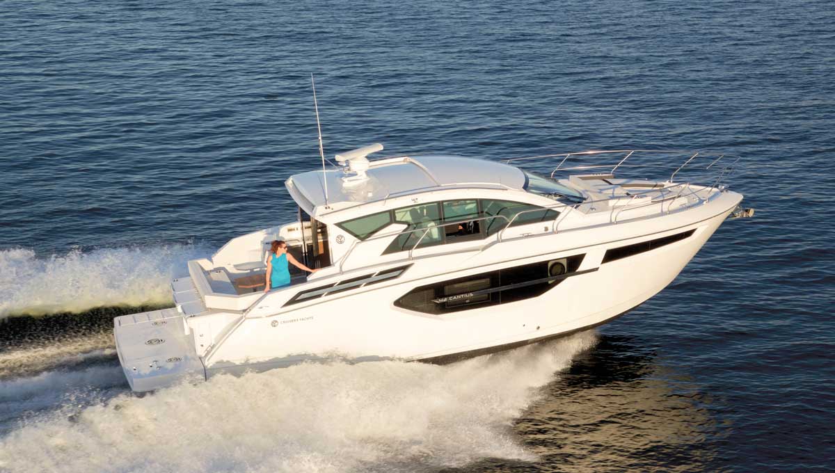 Cruisers Yachts 42 Cantius on the water