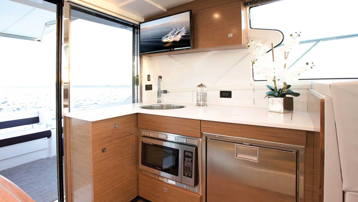Cruisers Yachts 42 Cantius galley with microwave and fridge