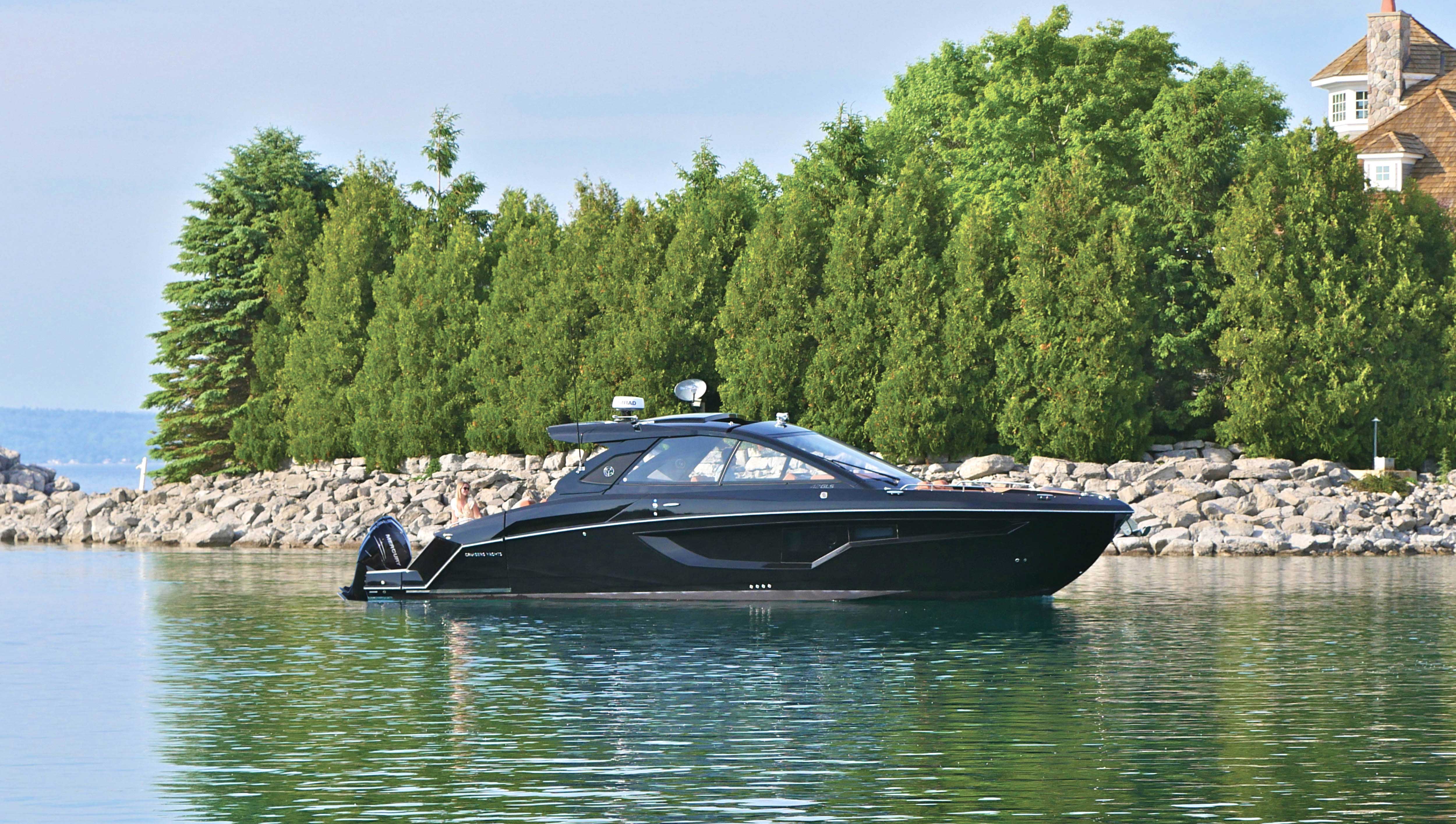 Cruisers Yachts 42 GLS OB