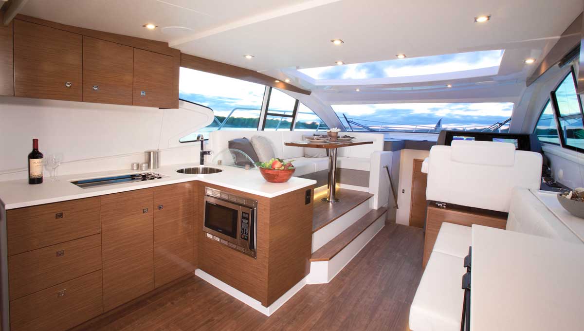 Cruisers Yachts 46 Cantius salon with L-shaped dinette