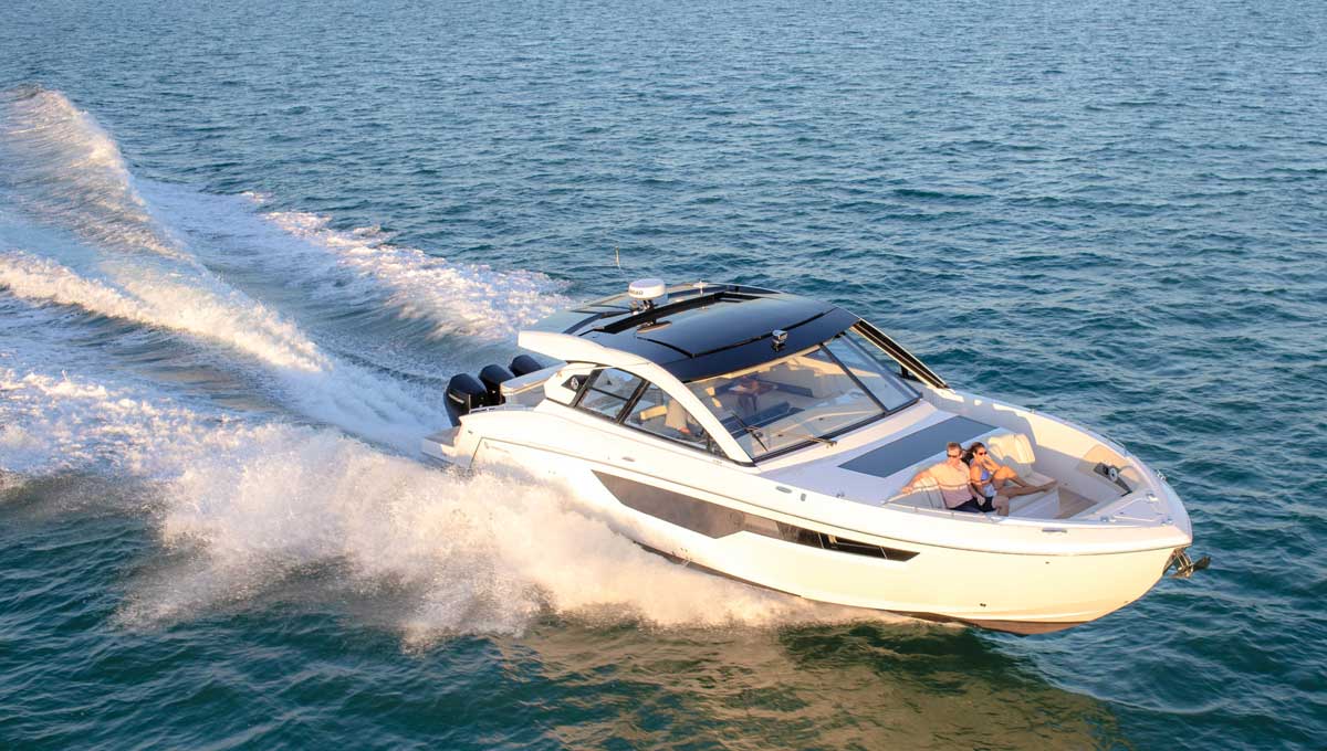 Cruisers Yachts 50 GLS