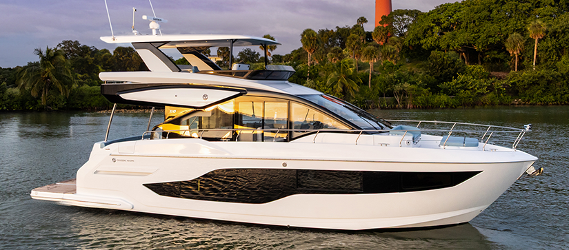 cruisers yachts 50 fly