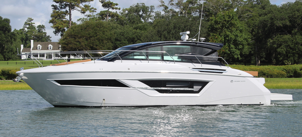 A Cantius model from Cruisers Yachts