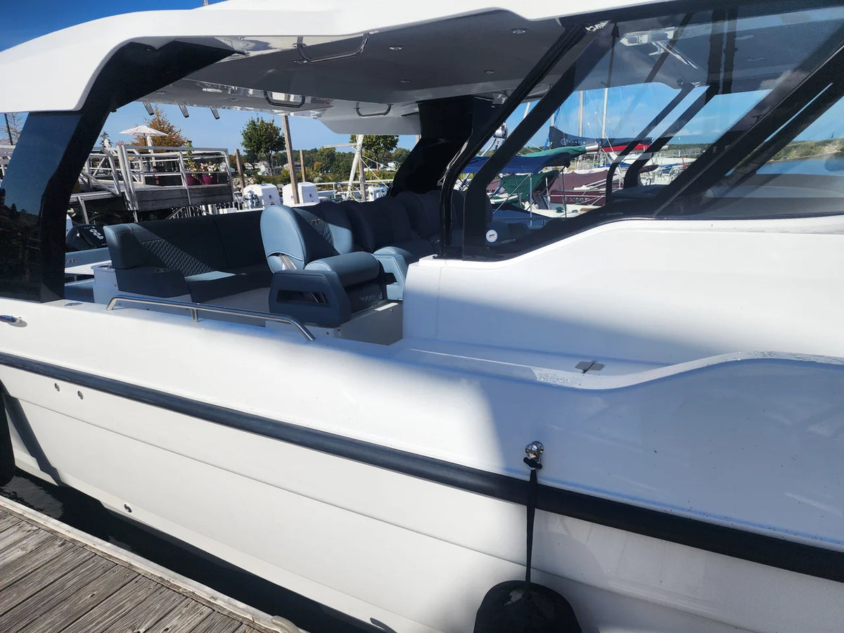 2027 Cruisers Yachts 45VTR 45.0 feet, Clearwater, Florida #4