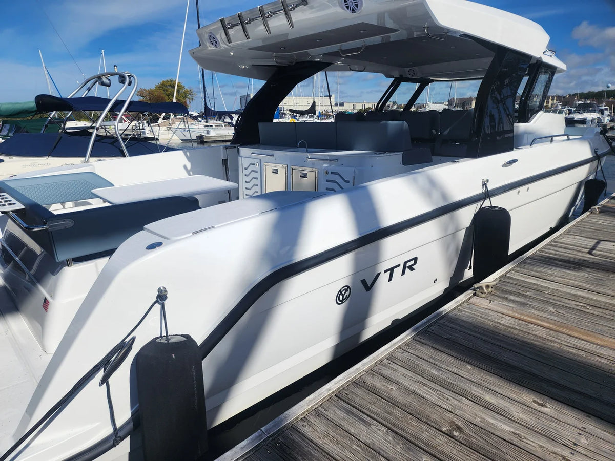 2027 Cruisers Yachts 45VTR 45.0 feet, Clearwater, Florida #13