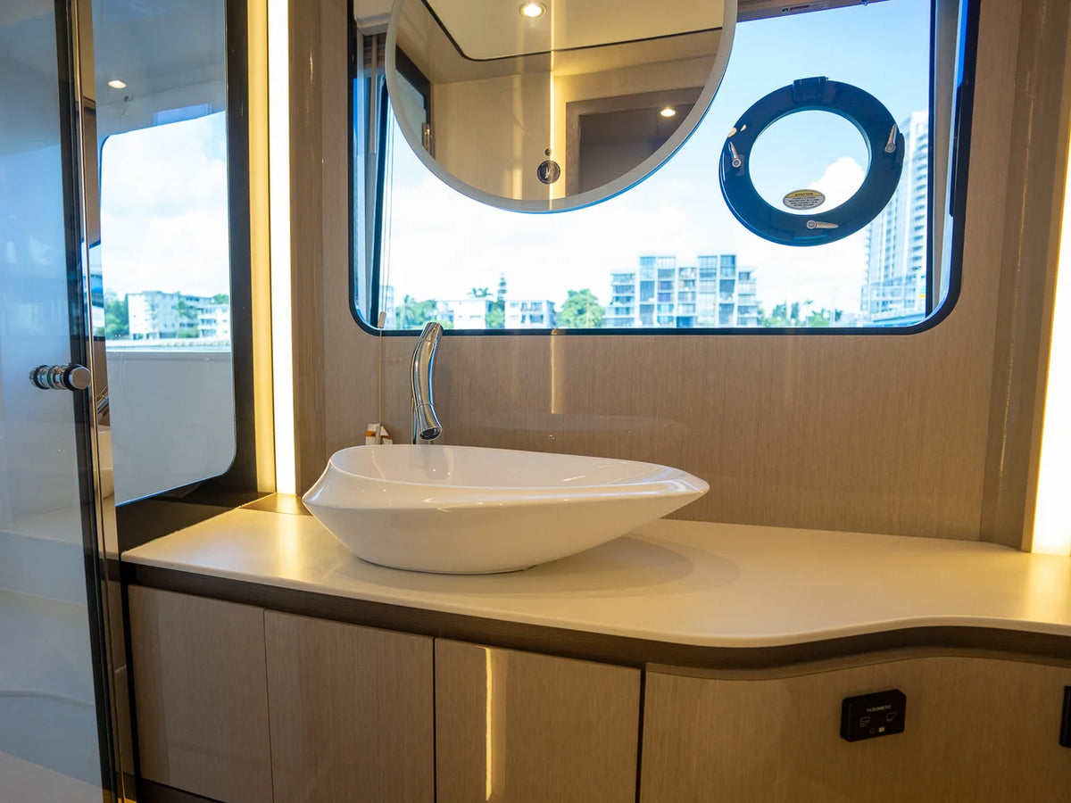 2026 Cruisers Yachts 57 FLY 57.0 feet, Clearwater, Florida #36