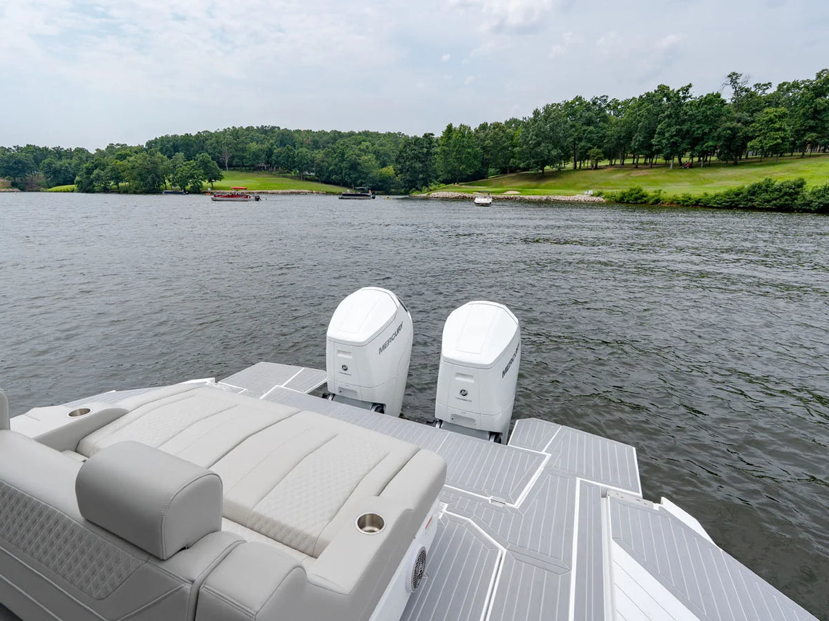 2027 Cruisers Yachts 42 GLS Outboard 42.0 feet, Clearwater, Florida #11