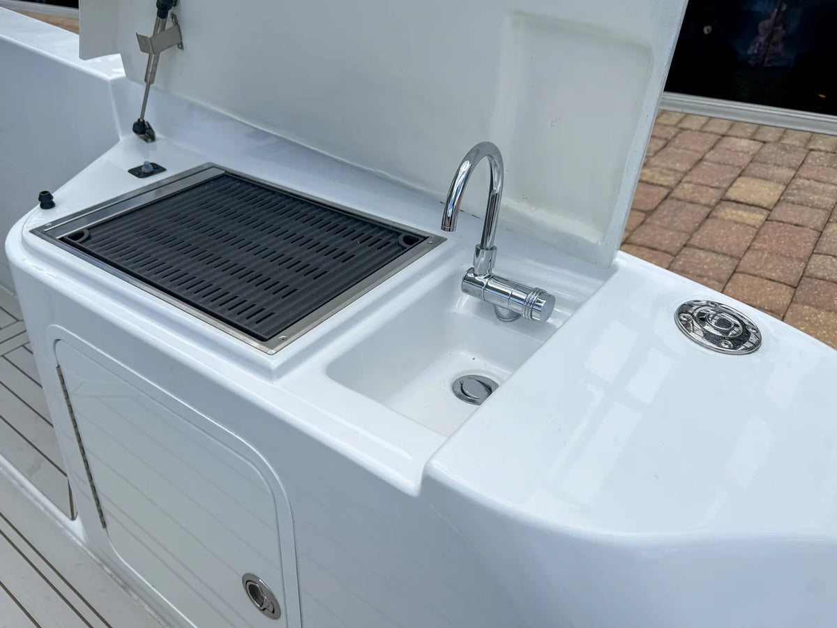 2026 Cruisers Yachts 38 VTR 38.0 feet, Clearwater, Florida #10
