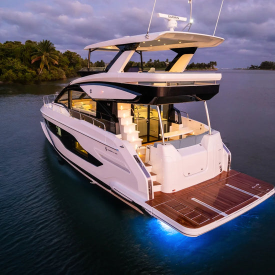 2027 Cruisers Yachts 50 FLY 50.0 feet, Clearwater, Florida #9