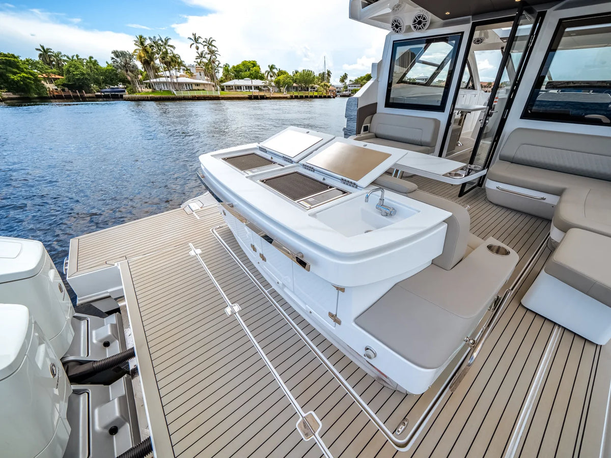 2026 Cruisers Yachts 50 GLS Outboard 50.0 feet, Clearwater, Florida #21