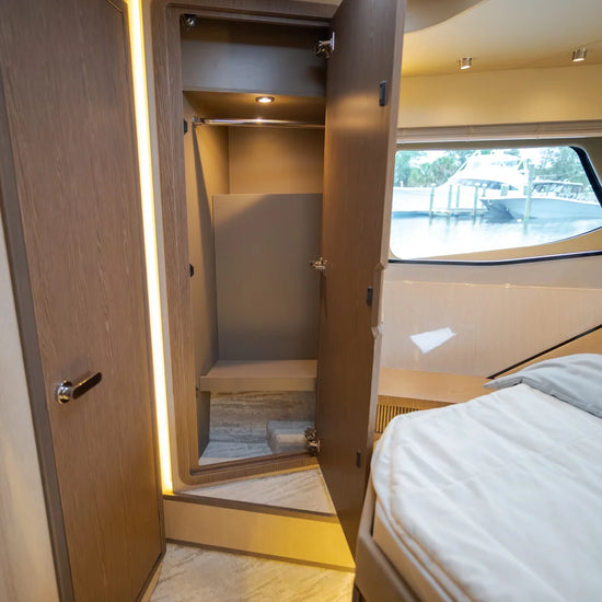 2026 Cruisers Yachts 57 FLY 57.0 feet, Clearwater, Florida #86