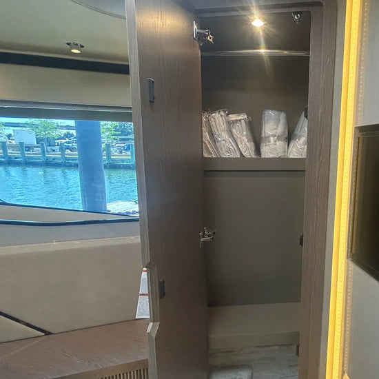 2026 Cruisers Yachts 57 FLY 57.0 feet, Clearwater, Florida #49