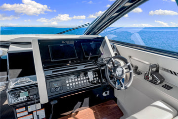 Simrad or Garmin VHF Radio
