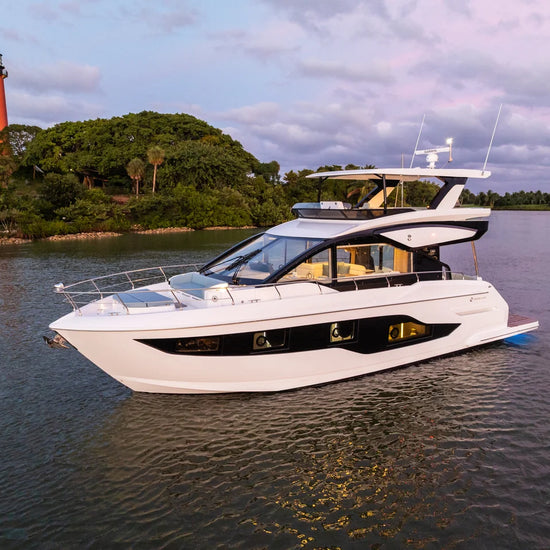 2027 Cruisers Yachts 50 FLY 50.0 feet, Clearwater, Florida #5