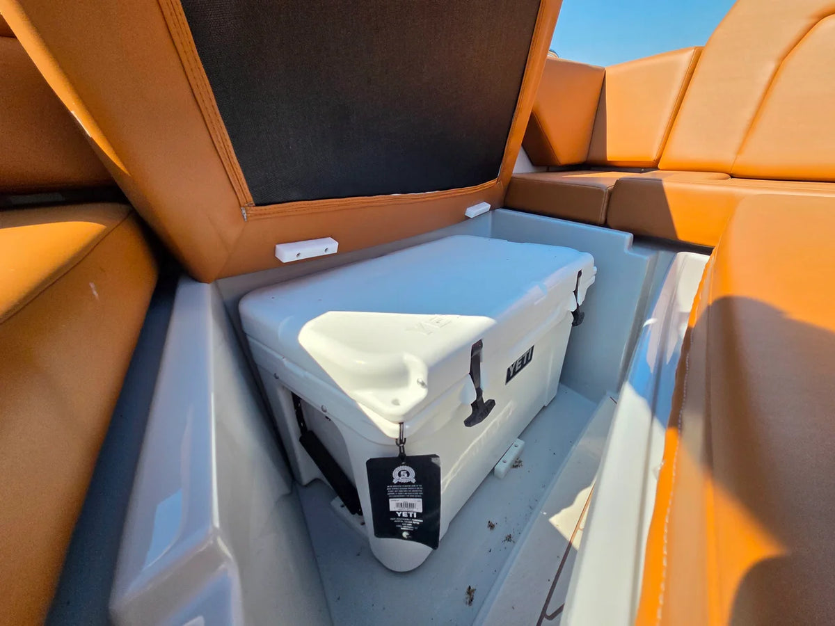 2027 Cruisers Yachts 38 VTR 38.0 feet, Clearwater, Florida #39