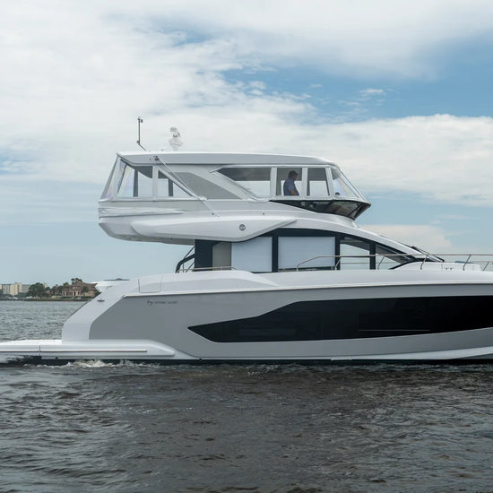 2026 Cruisers Yachts 57 FLY 57.0 feet, Clearwater, Florida #5