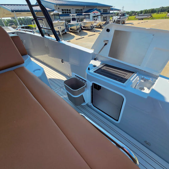 2027 Cruisers Yachts 38 VTR 38.0 feet, Clearwater, Florida #17