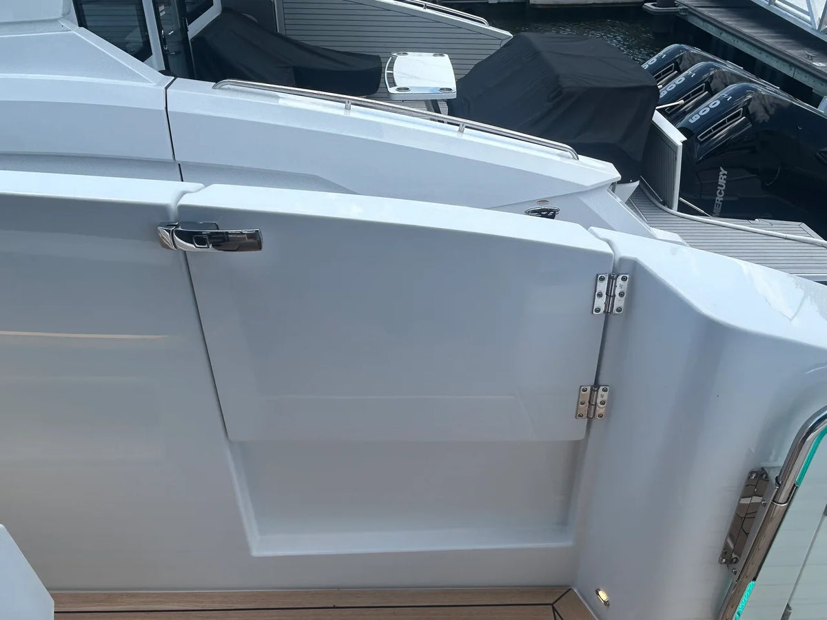 2026 Cruisers Yachts 57 FLY 57.0 feet, Clearwater, Florida #19