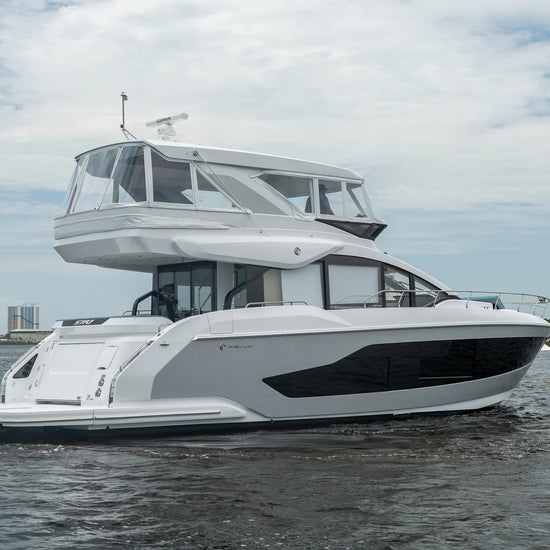 2026 Cruisers Yachts 57 FLY 57.0 feet, Clearwater, Florida #6