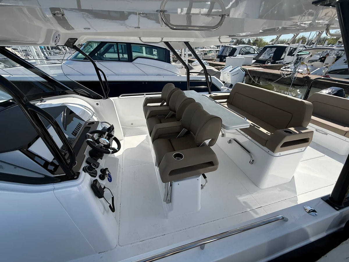 2026 Cruisers Yachts 38 VTR 38.0 feet, Clearwater, Florida #6