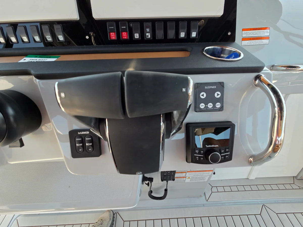 2027 Cruisers Yachts 38 VTR 38.0 feet, Clearwater, Florida #49