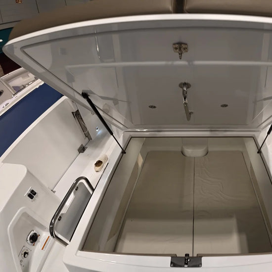 2026 Cruisers Yachts 38 VTR EC 38.0 feet, Clearwater, Florida #11