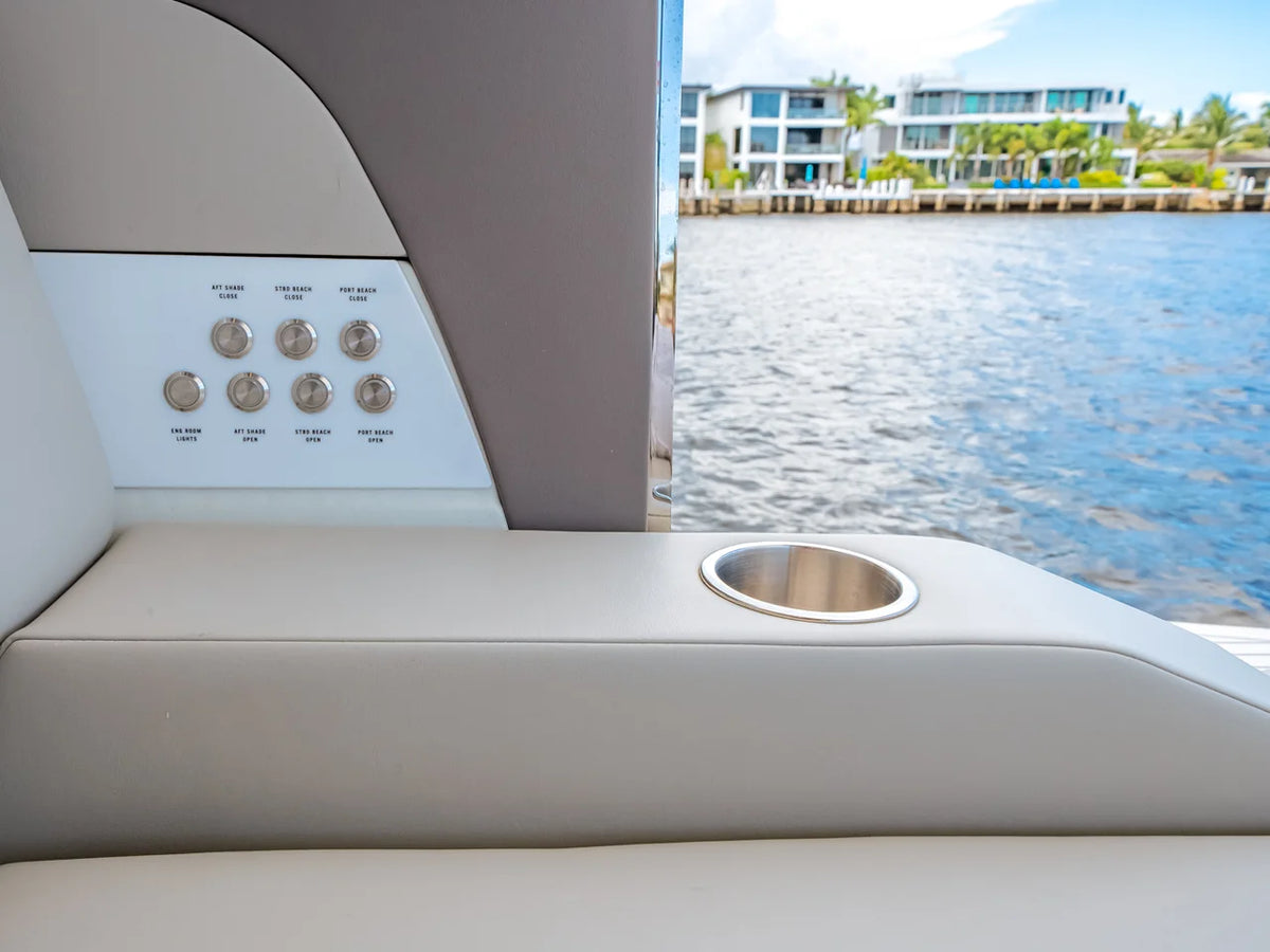 2026 Cruisers Yachts 50 GLS Outboard 50.0 feet, Clearwater, Florida #27