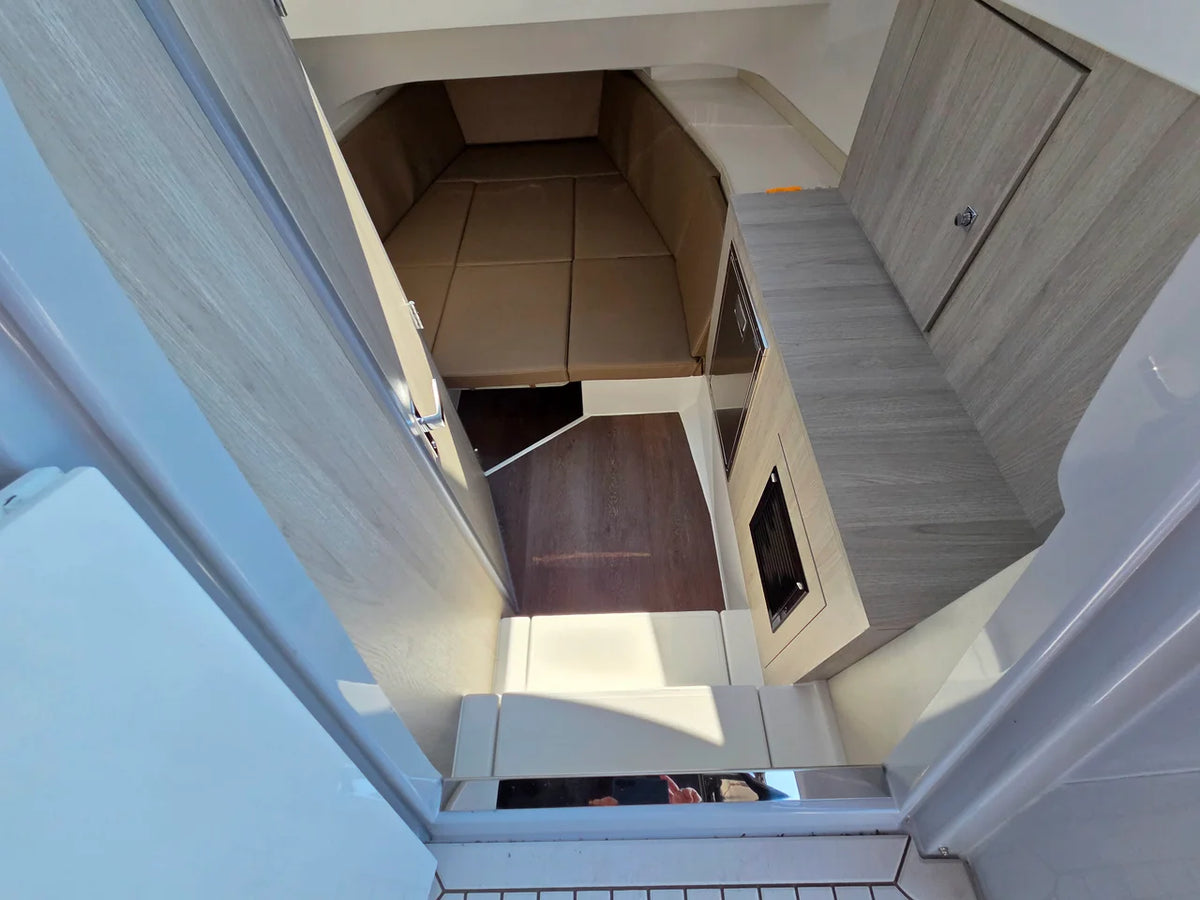 2027 Cruisers Yachts 38 VTR 38.0 feet, Clearwater, Florida #23