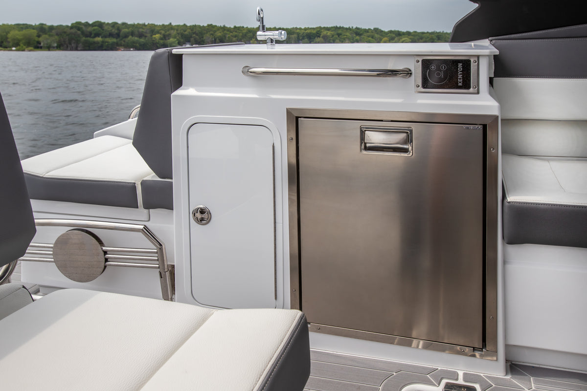 Cruisers Yachts