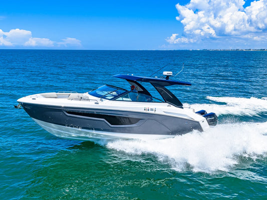 2027 Cruisers Yachts 34 GLS Outboard 34.0 feet, Clearwater, Florida #1