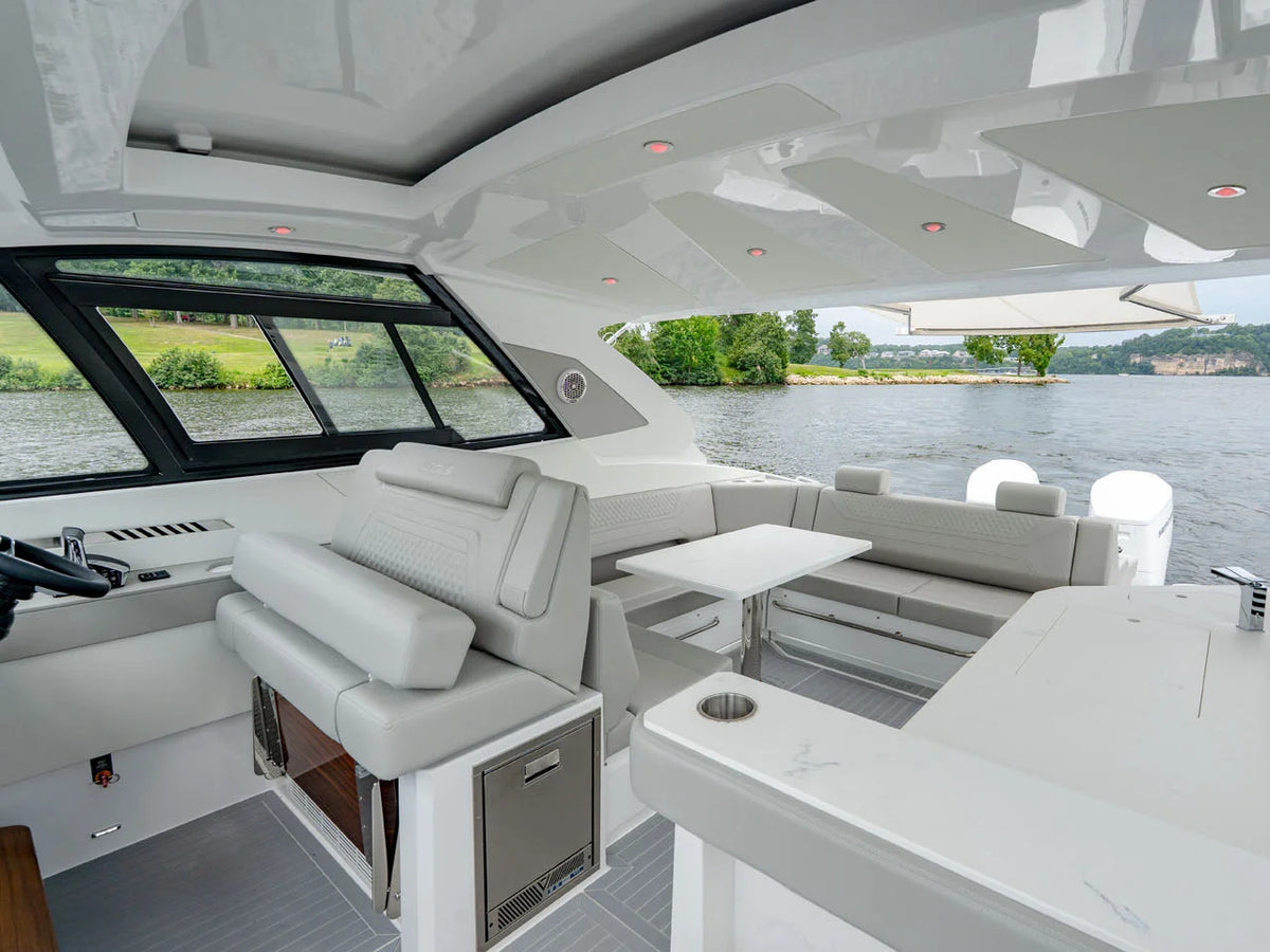 2027 Cruisers Yachts 42 GLS Outboard 42.0 feet, Clearwater, Florida #28