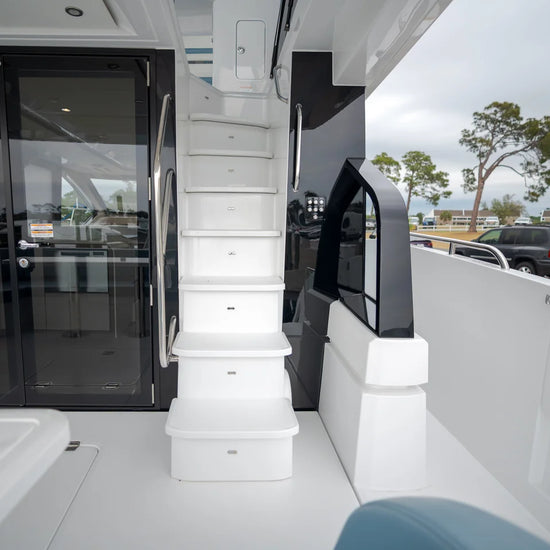 2026 Cruisers Yachts 57 FLY 57.0 feet, Clearwater, Florida #23