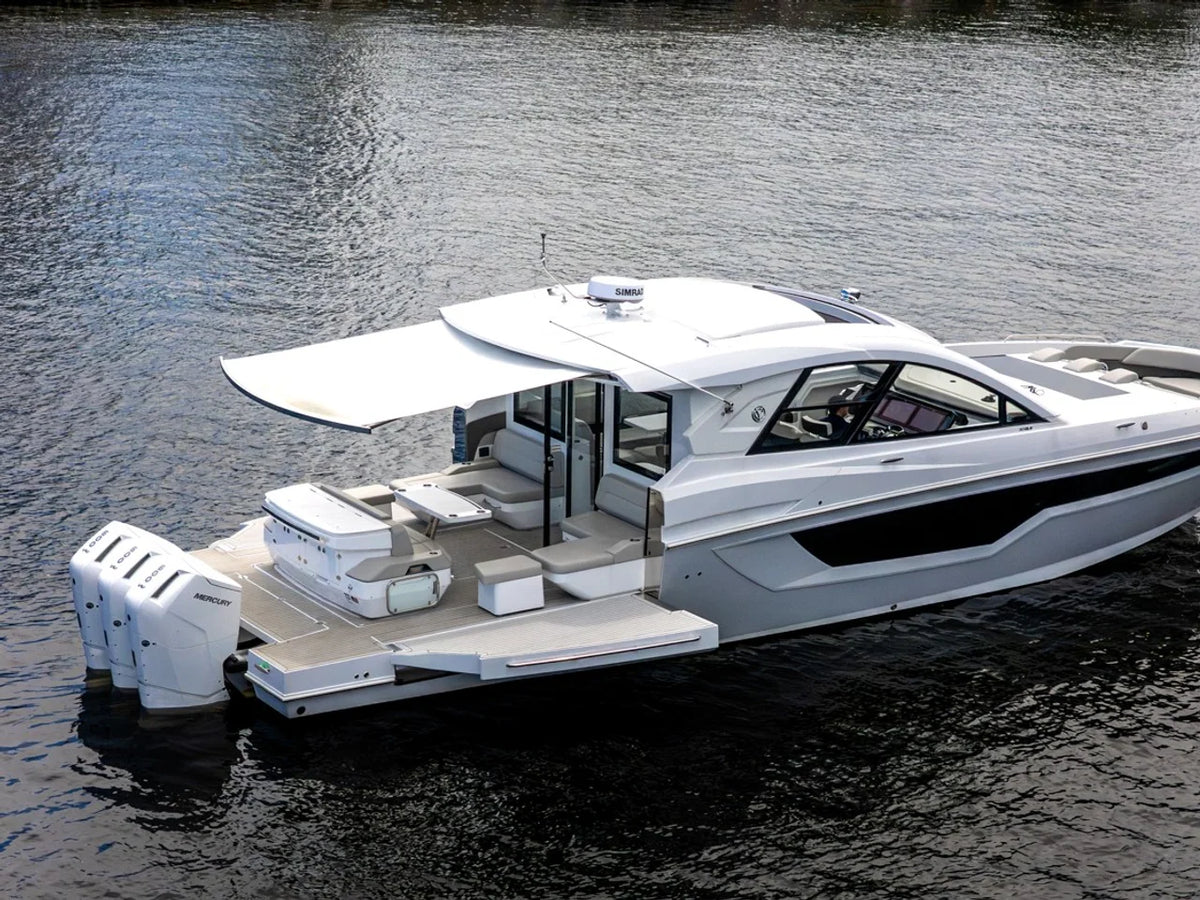 2026 Cruisers Yachts 50 GLS Outboard 50.0 feet, Clearwater, Florida #9