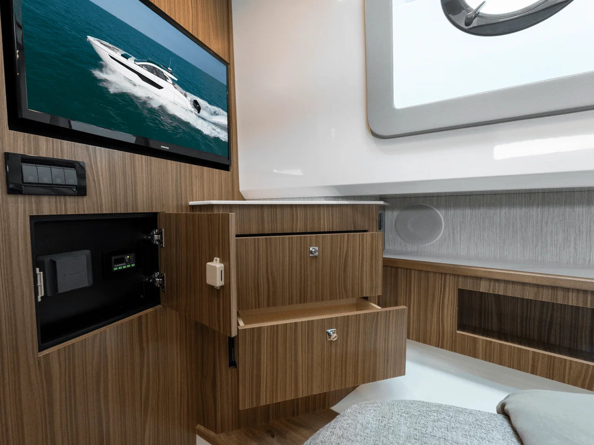 2027 Cruisers Yachts 50 GLS OB 50.0 feet, Clearwater, Florida #47