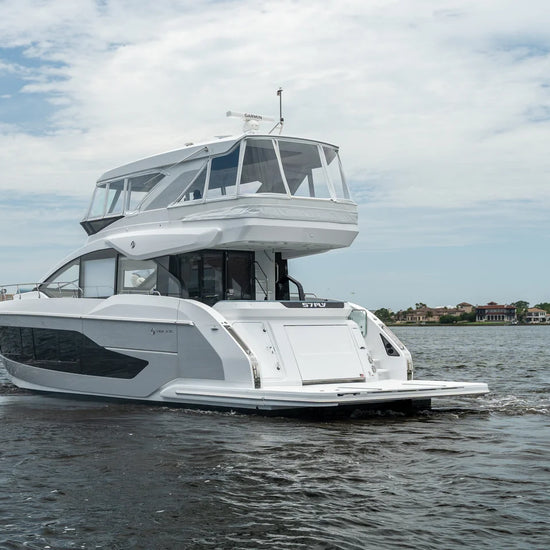 2026 Cruisers Yachts 57 FLY 57.0 feet, Clearwater, Florida #8