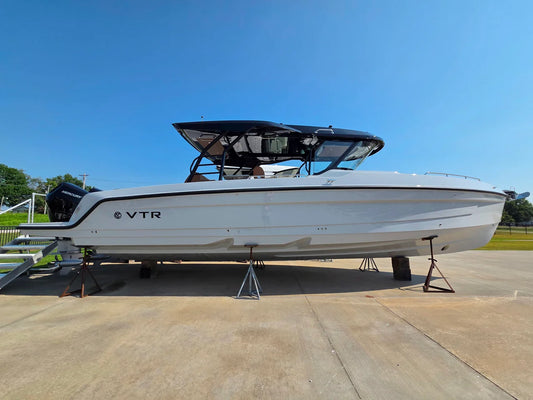 2027 Cruisers Yachts 38 VTR 38.0 feet, Clearwater, Florida #1