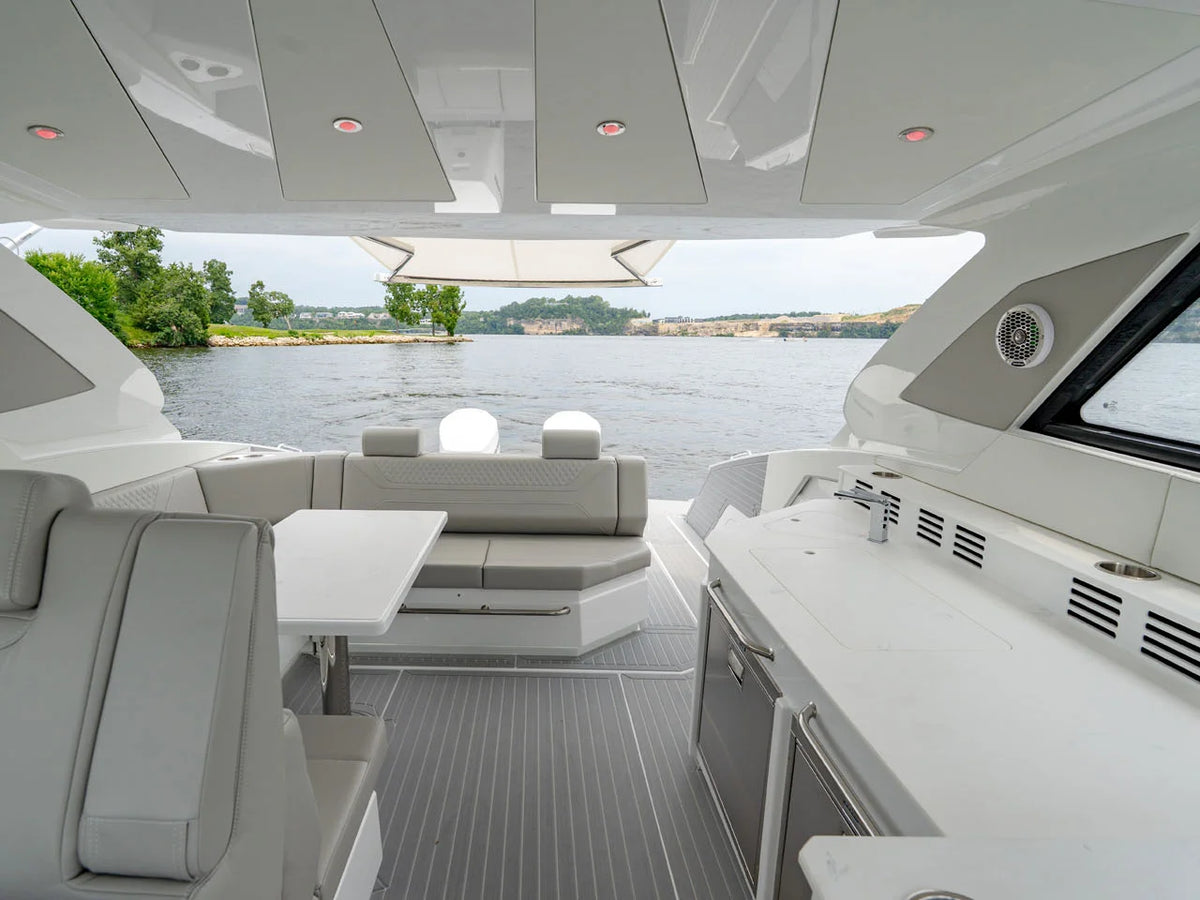 2027 Cruisers Yachts 42 GLS Outboard 42.0 feet, Clearwater, Florida #19