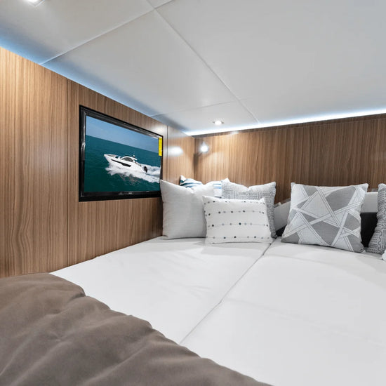 2027 Cruisers Yachts 50 GLS OB 50.0 feet, Clearwater, Florida #31