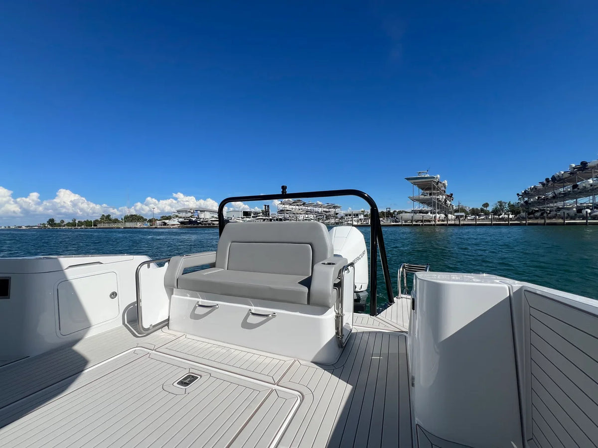 2026 Cruisers Yachts 38 VTR 38.0 feet, Clearwater, Florida #24