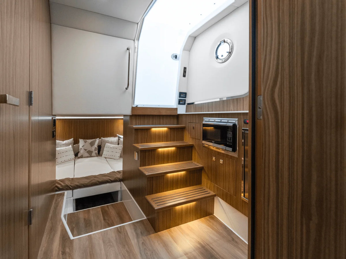 2027 Cruisers Yachts 50 GLS OB 50.0 feet, Clearwater, Florida #33