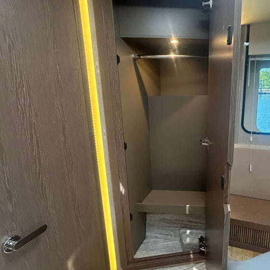 2026 Cruisers Yachts 57 FLY 57.0 feet, Clearwater, Florida #48