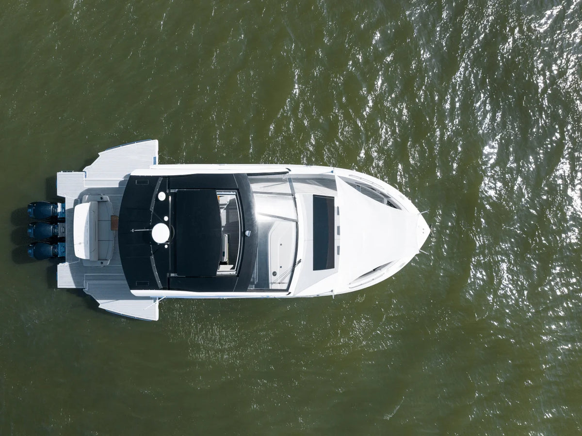 2027 Cruisers Yachts 50 GLS OB 50.0 feet, Clearwater, Florida #18
