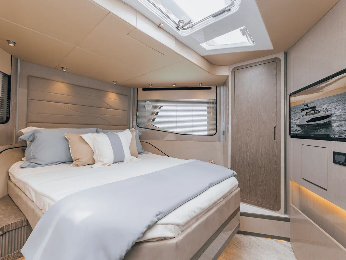 2027 Cruisers Yachts 57 FLY 57.0 feet, Clearwater, Florida #95