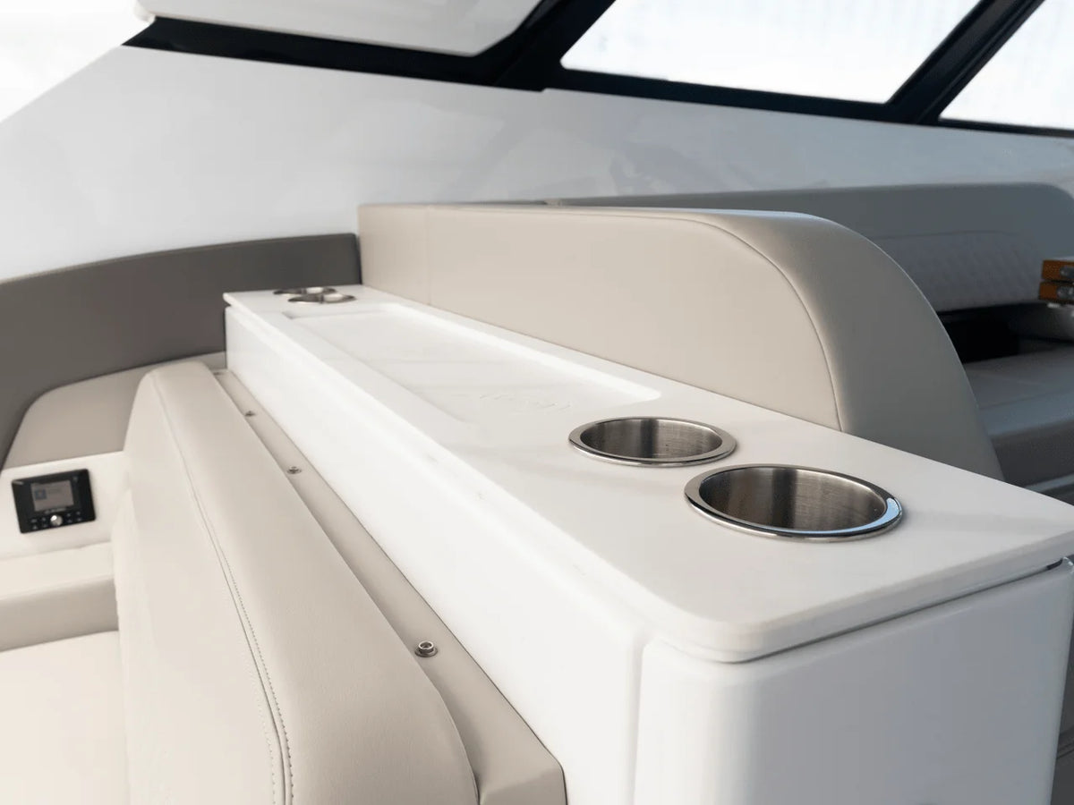 2027 Cruisers Yachts 50 GLS OB 50.0 feet, Clearwater, Florida #53
