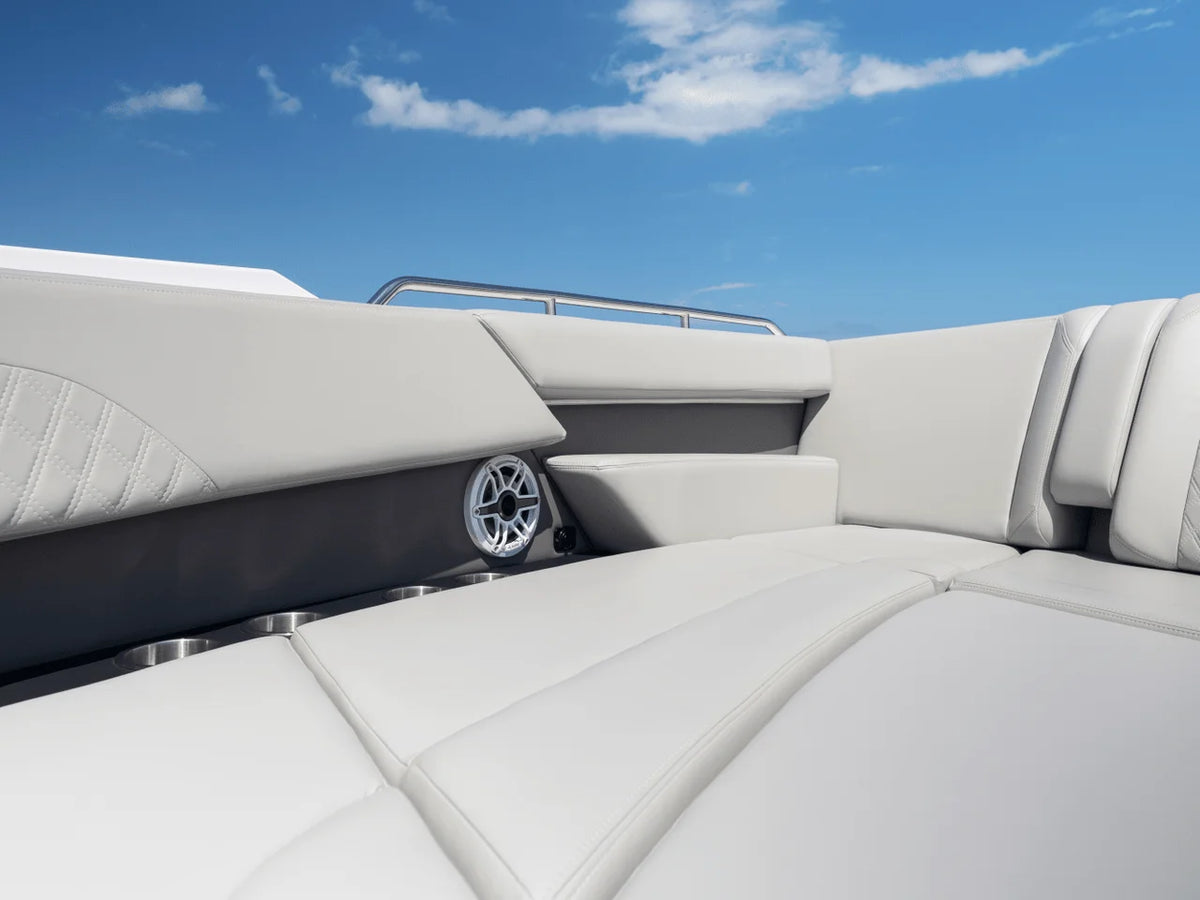 2027 Cruisers Yachts 50 GLS OB 50.0 feet, Clearwater, Florida #73