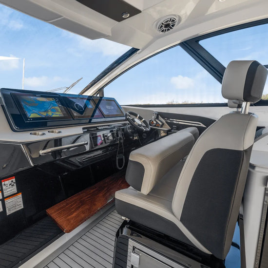 2027 Cruisers Yachts 50 GLS OB 50.0 feet, Clearwater, Florida #105