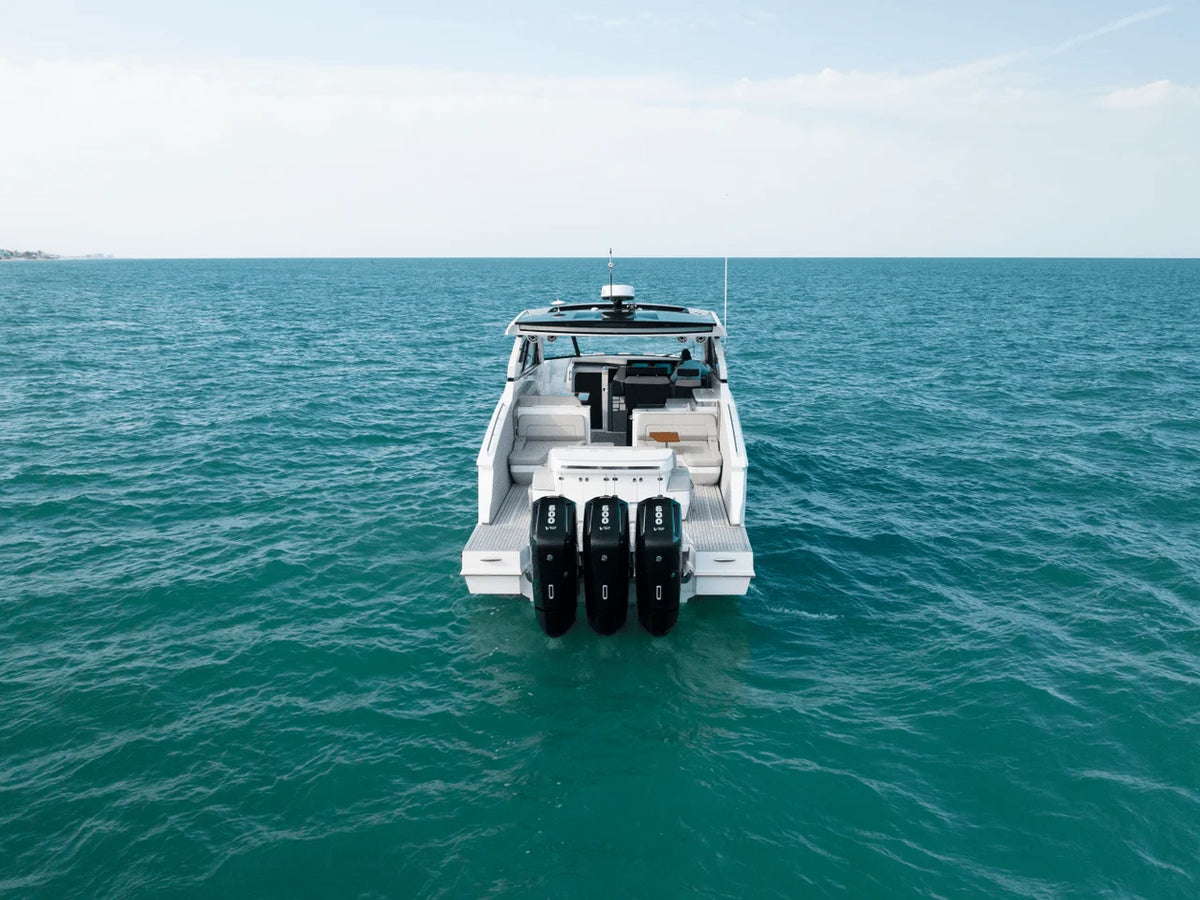 2027 Cruisers Yachts 50 GLS OB 50.0 feet, Clearwater, Florida #16